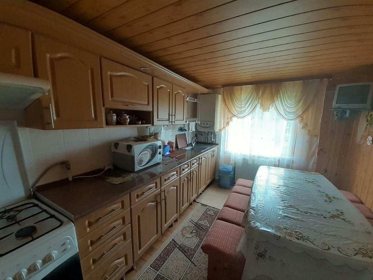 Kатруся Hotel Jaremtsje Buitenkant foto